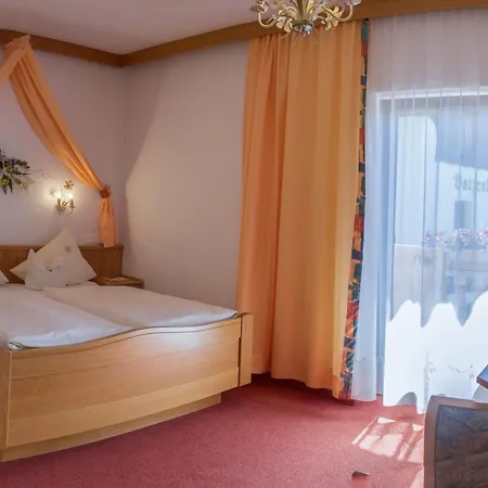 Edelweiss ホームステイ