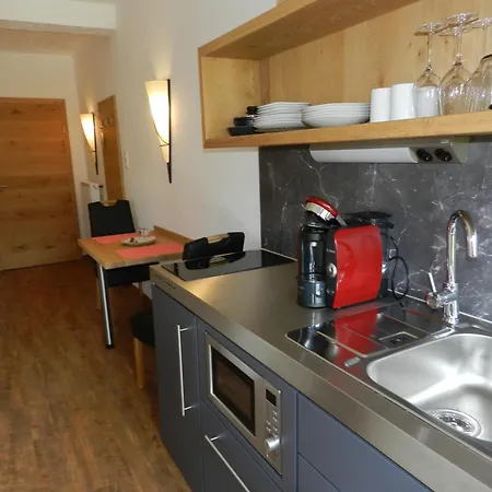 Edelweiss * ゼーフェルト・イン・チロル